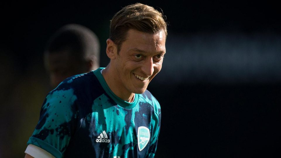 Mesut Özil Arsenal ile fesih için anlaştı