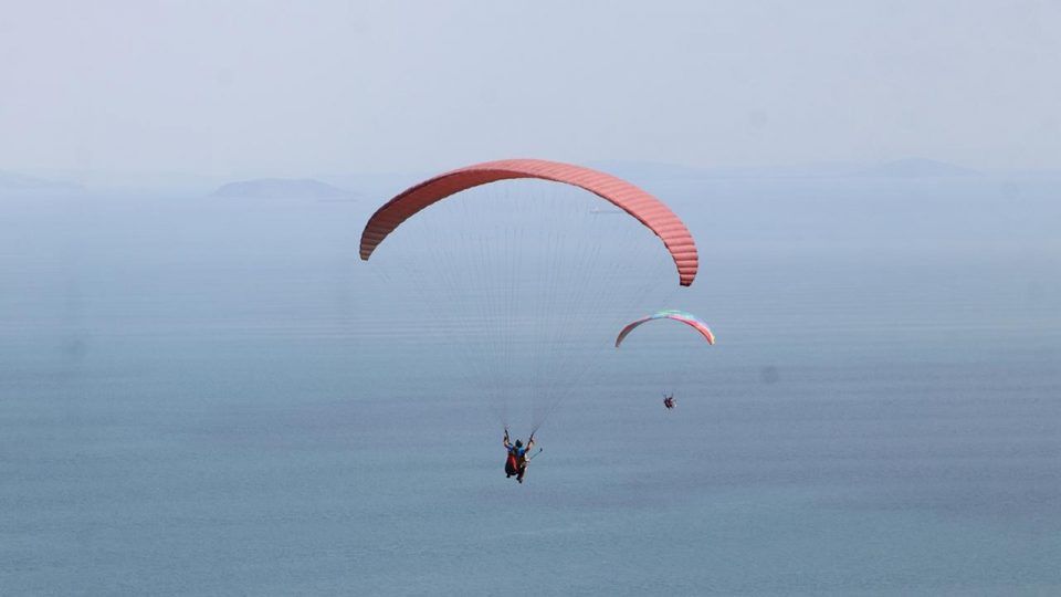 Yamaç paraşütünün adresi Uçmakdere’nin popülerliği artıyor